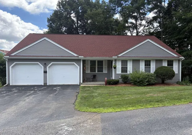 Condo for sale at 4 Ivy Ln, Nashua, NH 03063 | MLS# 5105799