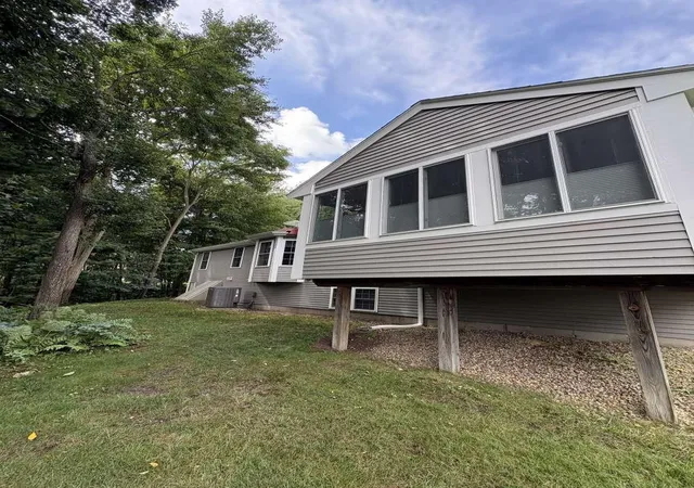 Photo 2 of Condo for sale at 4 Ivy Ln, Nashua, NH 03063 | MLS# 5105799 | Listing updated on 2026-08-24