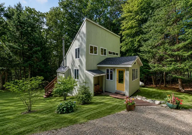 1st image of 246 Snowood Dr, Thornton, NH 03285 | MLS# 5105807