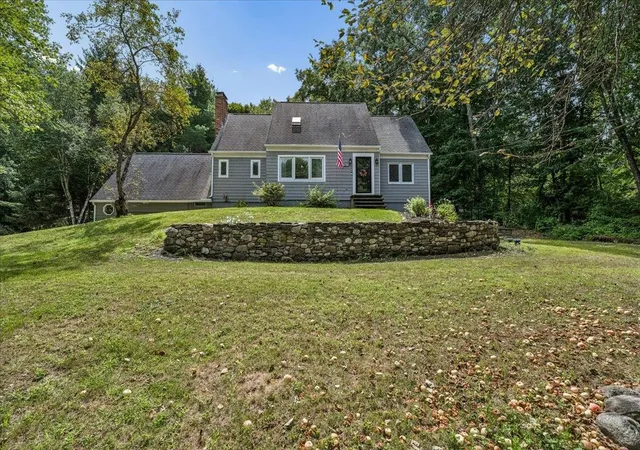 1st image of 93 Old Nashua Rd, Londonderry, NH 03053 | MLS# 5105810