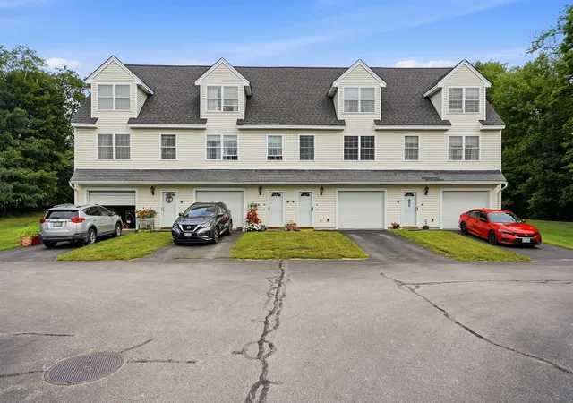 3rd image of 30 Pearson Wy, Epping, NH 03042 | MLS# 5105811