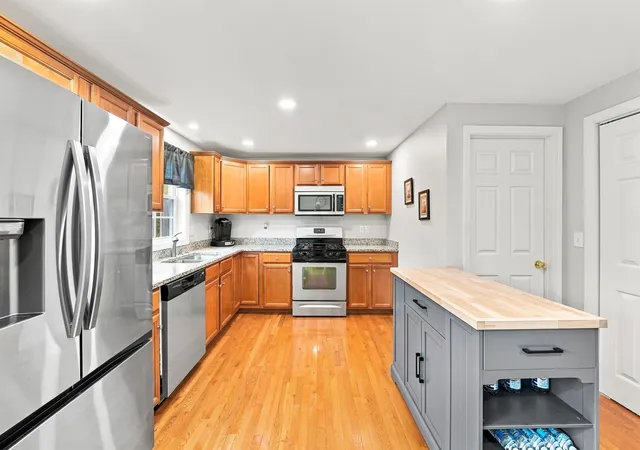 4th image of 30 Pearson Wy, Epping, NH 03042 | MLS# 5105811