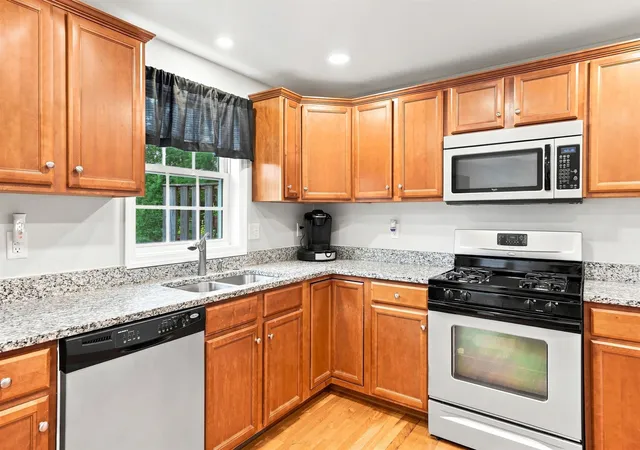 5th image of 30 Pearson Wy, Epping, NH 03042 | MLS# 5105811