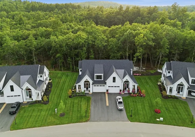 2nd image of 33 Trails Edge Rd, Windham, NH 03087 | MLS# 5105815