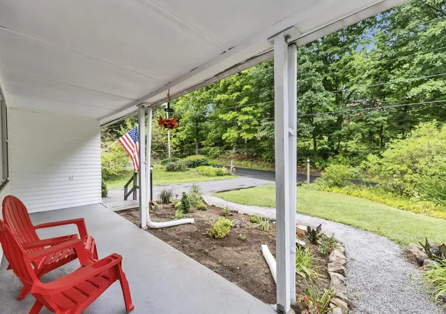 Photo 4 of Single family home for sale at 311 Old Street Rd, Peterborough, NH 03458 | MLS# 5105816 | Listing updated on 2026-09-17