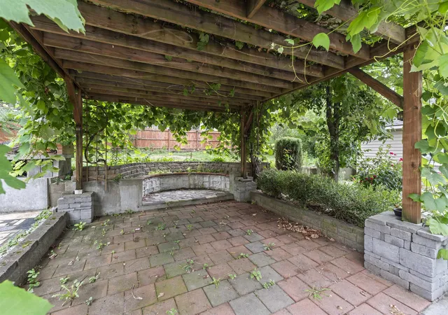 Photo 35 of Sale Pending at 100 S Lincoln St, Manchester, NH 03103 | MLS# 5105820 | Listing updated on 2026-08-30