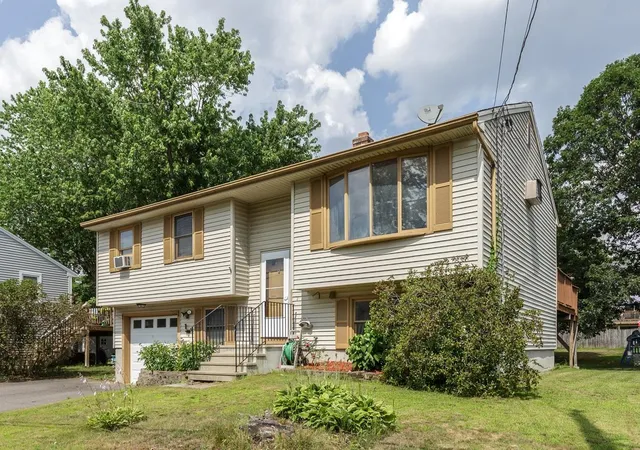 Photo 3 of Sale Pending at 166 Brent St, Manchester, NH 03103 | MLS# 5105824 | Listing updated on 2026-08-24
