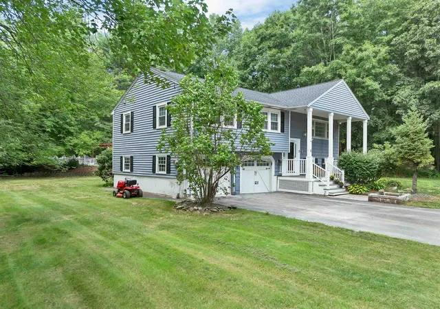 Photo 1 of Single family home for sale at 2 Forest St, Londonderry, NH 03053 | MLS# 5105832 | Listing updated on 2026-08-27