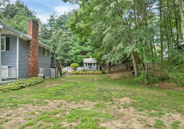 Photo 3 of Single family home for sale at 2 Forest St, Londonderry, NH 03053 | MLS# 5105832 | Listing updated on 2026-08-27