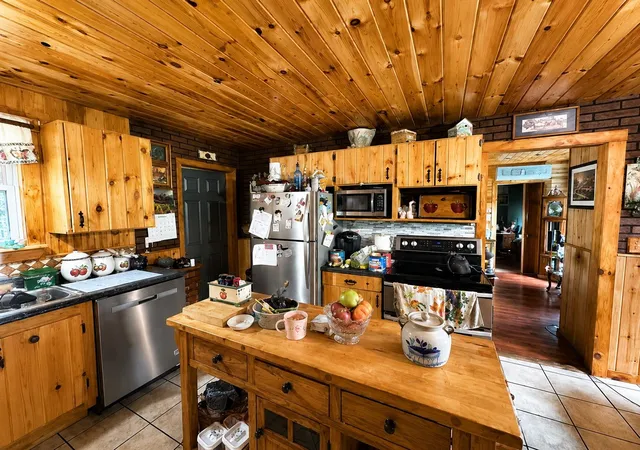 Photo 3 of Single family home for sale at 933 Milan Rd, Milan, NH 03588 | MLS# 5105834 | Listing updated on 2026-08-31