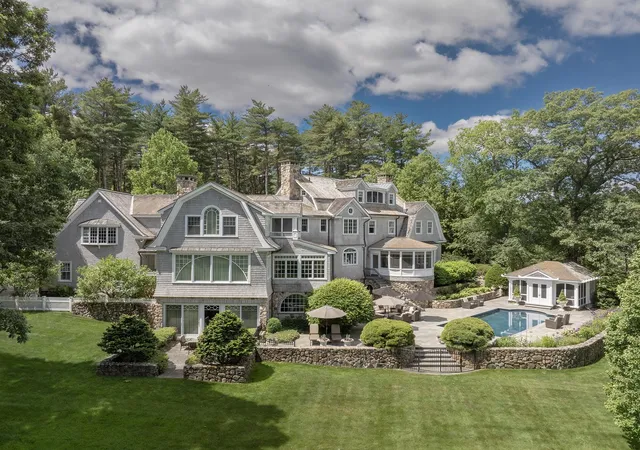 1st image of 15 Runnymede Dr, North Hampton, NH 03862 | MLS# 5105837
