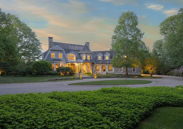 Photo 3 of Mansion for sale at 15 Runnymede Dr, North Hampton, NH 03862 | MLS# 5105837 | Listing updated on 2026-08-20