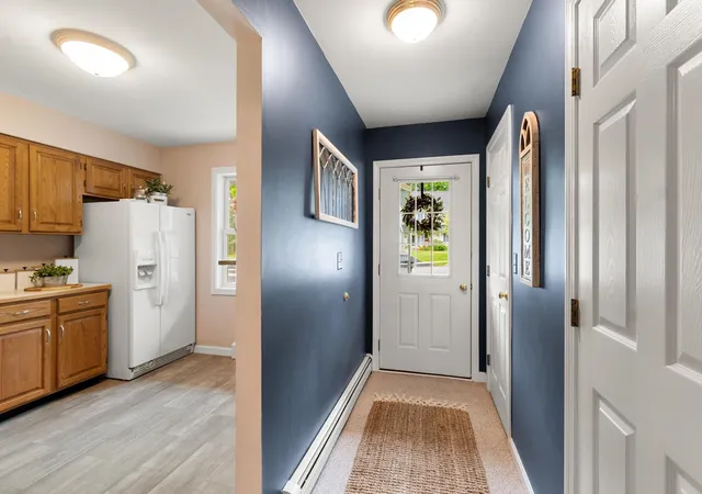 Photo 4 of Townhouse for sale at 7 Wolff Dr, Essex Junction, VT 05452 | MLS# 5105846 | Listing updated on 2026-09-18