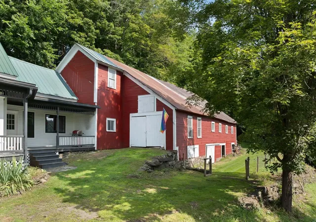 Photo 3 of Sale Pending at 140 Pleasant St, Williamstown, VT 05679 | MLS# 5105850 | Listing updated on 2026-08-24