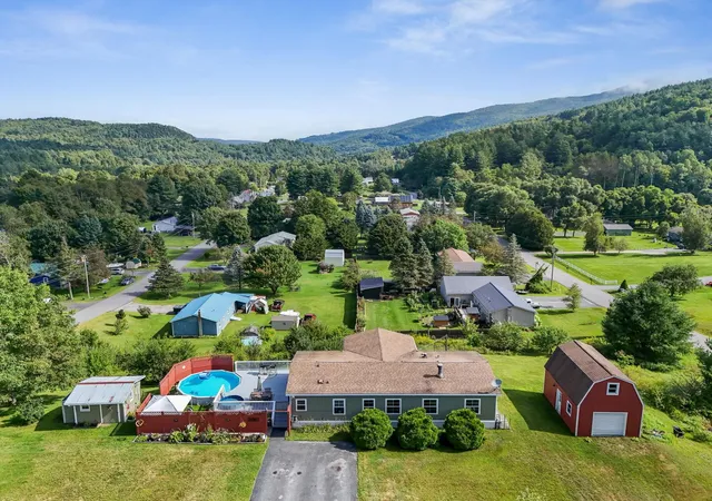 Photo 2 of Manufactured home for sale at 351 Dickinson Dr, Northfield, VT 05663 | MLS# 5105852 | Listing updated on 2026-09-16