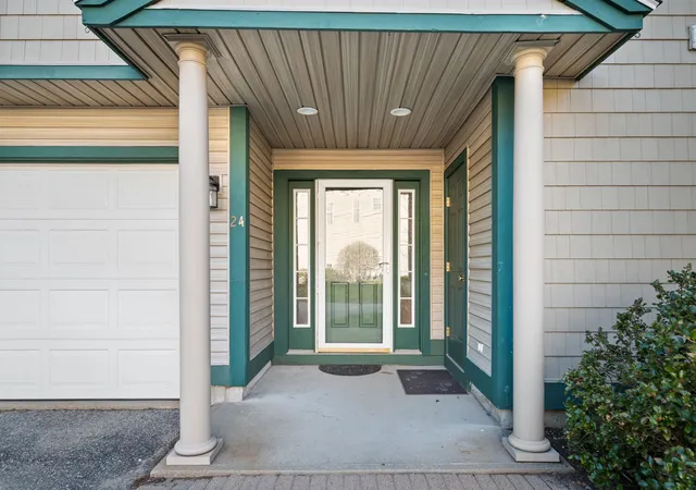 Photo 3 of Townhouse for sale at 24 Deborah Ln, Dover, NH 03820 | MLS# 5105860 | Listing updated on 2026-10-01