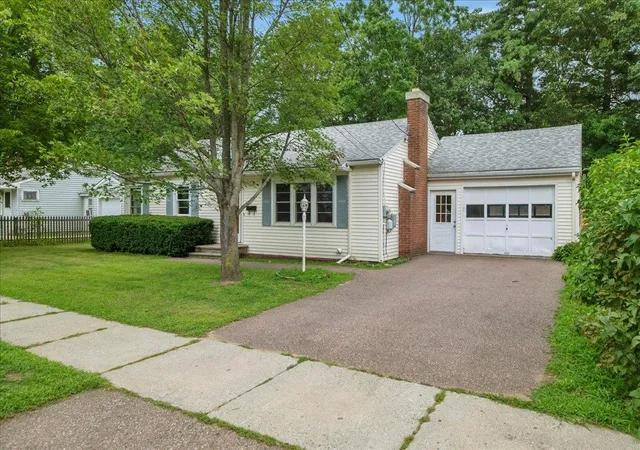 Photo 1 of Sale Pending at 44 Brierwood Ln, Burlington, VT 05408 | MLS# 5105865 | Listing updated on 2026-08-23