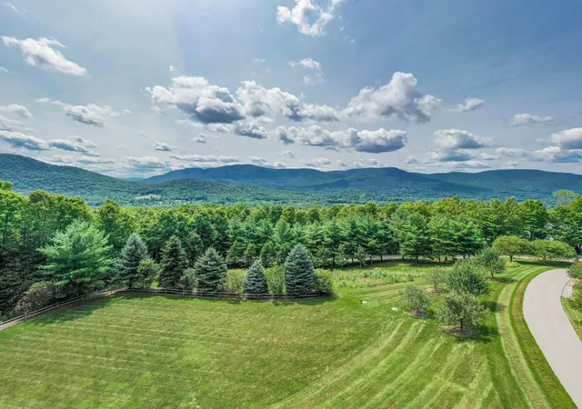 Photo 4 of Single family home for sale at 440 Marcia Ln, Dorset, VT 05251 | MLS# 5105868 | Listing updated on 2026-08-20