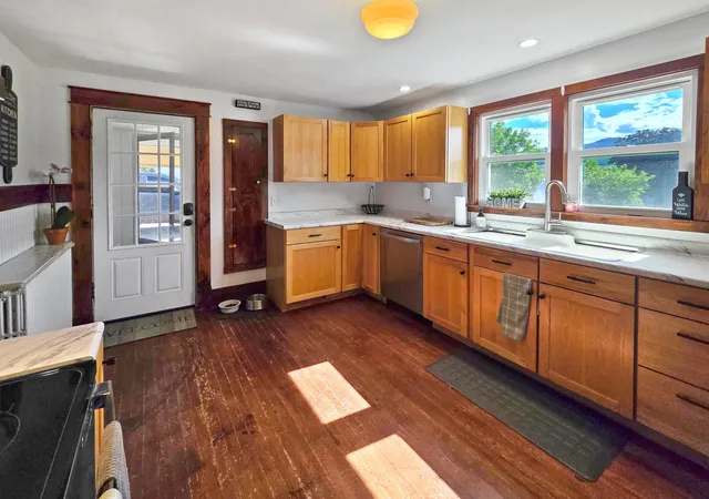 Photo 4 of Single family home for sale at 286 Thrall Ave, West Rutland, VT 05777 | MLS# 5105869 | Listing updated on 2026-08-24