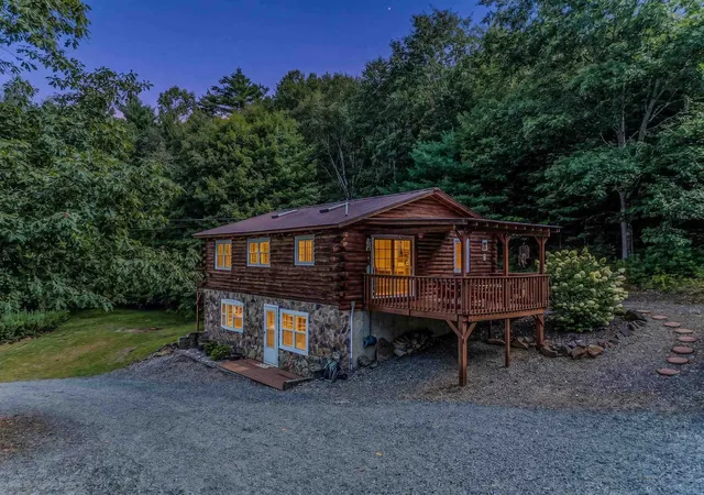 1st image of 189 Plains Rd, Bath, NH 03740 | MLS# 5105870