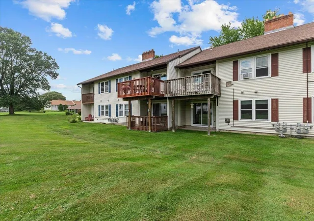 Photo 4 of Condo for sale at 35 Saybrook Rd #35, Essex Junction, VT 05452 | MLS# 5105877 | Listing updated on 2026-09-30