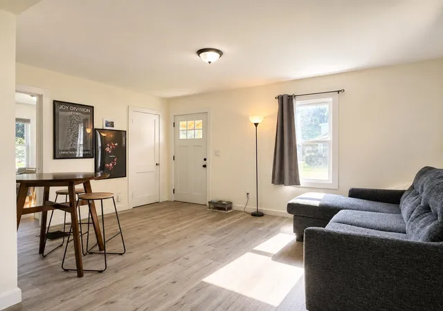 Photo 4 of Single family home for sale at 270 Dorr Dr, Rutland, VT 05701 | MLS# 5105881 | Listing updated on 2026-10-04