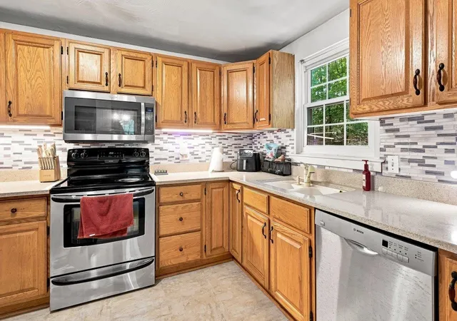 4th image of 41 Demeritt Ave, Lee, NH 03861 | MLS# 5105885