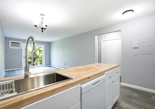 2nd image of 120 Fisherville Rd #141, Concord, NH 03303 | MLS# 5105894