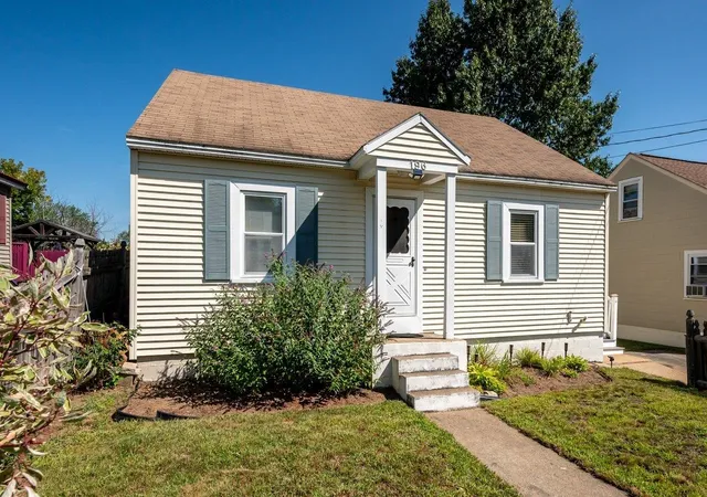 Photo 1 of Sale Pending at 196 Wilmot St, Manchester, NH 03103 | MLS# 5105910 | Listing updated on 2026-08-28