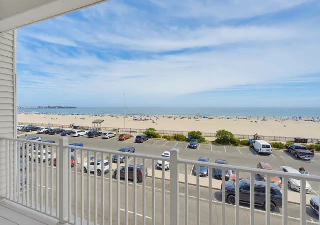 Photo 3 of Sale Pending at 83 Ocean Blvd #303, Hampton, NH 03842 | MLS# 5105912 | Listing updated on 2026-08-31