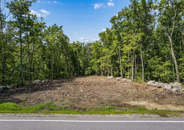 2nd image of 104 Penacook St, Concord, NH 03301 | MLS# 5105919