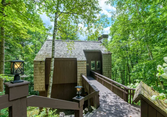 Single family home for sale at 283 Salt Ash Rd, Plymouth, VT 05056 | MLS# 5105921