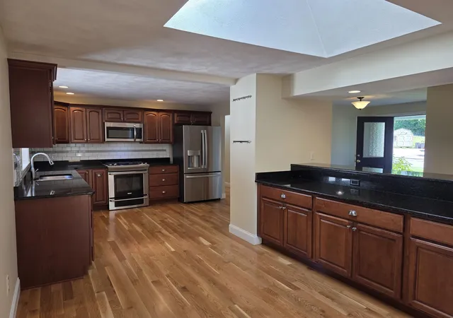 Photo 4 of Single family home for sale at 8 Mulligan Dr, Dover, NH 03820 | MLS# 5105925 | Listing updated on 2026-09-04