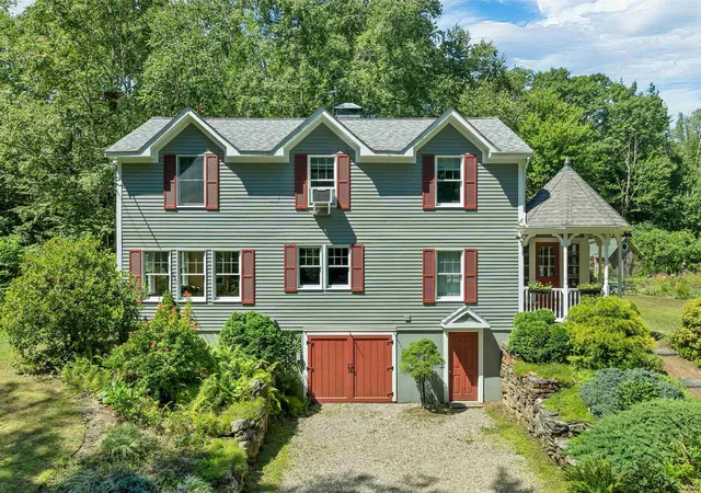 2nd image of 27 Swallow Rd, Belmont, NH 03220 | MLS# 5105927