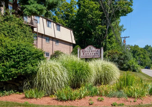 2nd image of 2 Pembroke Dr #15, Derry, NH 03038 | MLS# 5105929