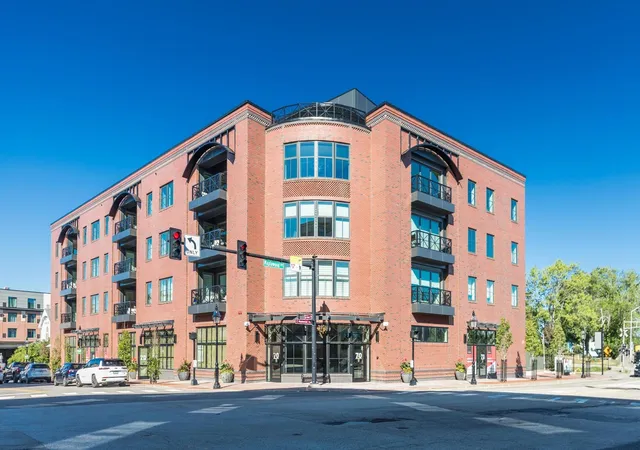 Photo 2 of Luxury condo for sale at 70 Maplewood Ave #403, Portsmouth, NH 03801 | MLS# 5105932 | Listing updated on 2026-09-10