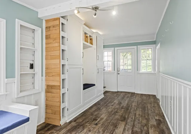 Photo 3 of Sale Pending at 10 Pond St, Salem, NH 03079 | MLS# 5105934 | Listing updated on 2026-09-06