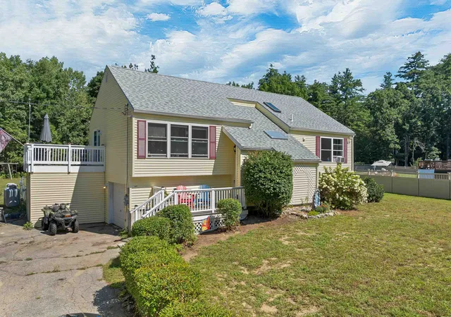 Photo 1 of Sale Pending at 20 Adam Dr, Hudson, NH 03051 | MLS# 5105942 | Listing updated on 2026-09-01