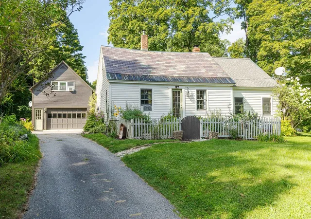 1st image of 37 High St, Spofford, NH 03462 | MLS# 5105943
