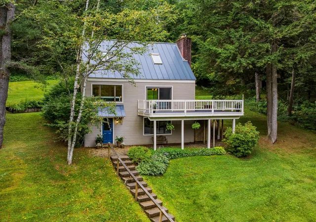Photo 2 of Single family home for sale at 151 Dwight Rd, Hartford, VT 05059 | MLS# 5105944 | Listing updated on 2026-09-01