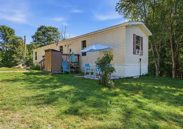 1st image of 35 Thompson Rd, Pittsfield, NH 03263 | MLS# 5105952