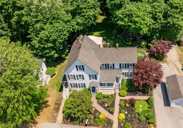 Photo 2 of Sale Pending at 1 Broad St, Hollis, NH 03049 | MLS# 5105954 | Listing updated on 2026-08-21