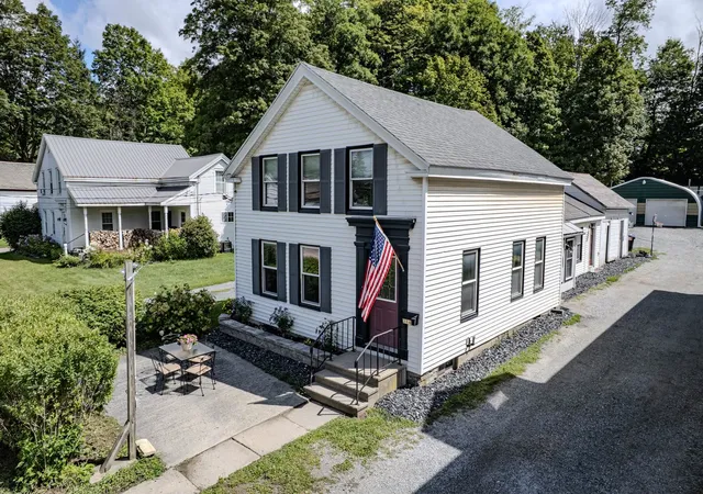 Photo 3 of Single family home for sale at 214 Beaman St, Poultney, VT 05764 | MLS# 5105960 | Listing updated on 2026-09-09