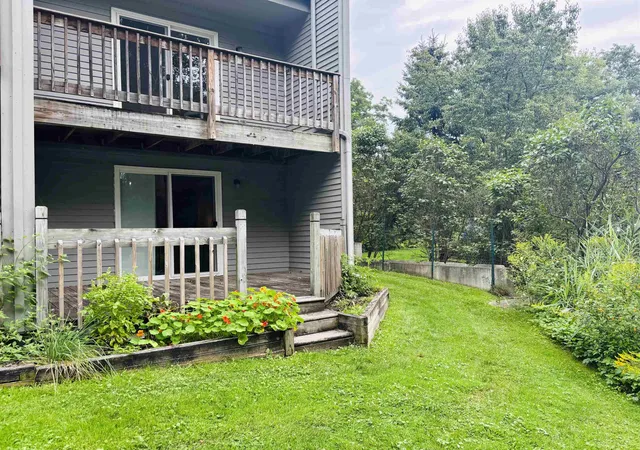 Photo 3 of Townhouse for sale at 701 Dorset St #12, South Burlington, VT 05403 | MLS# 5105974 | Listing updated on 2026-09-23