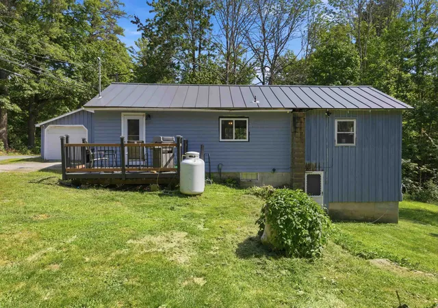 2nd image of 165 Canaan St, Canaan, NH 03741 | MLS# 5105985