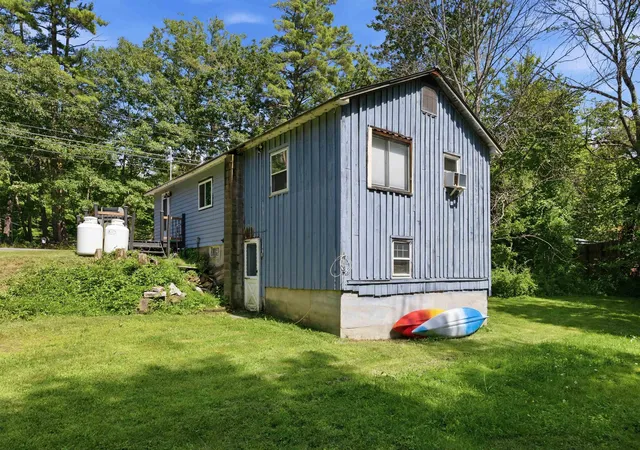 3rd image of 165 Canaan St, Canaan, NH 03741 | MLS# 5105985