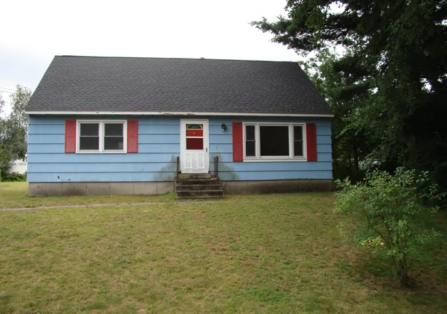 1st image of 4 Robin Ln, Nashua, NH 03064 | MLS# 5105989