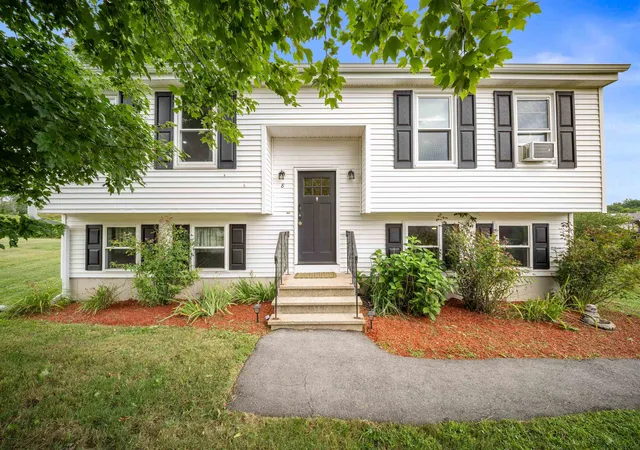 2nd image of 8 Cornerstone Dr, Dover, NH 03820 | MLS# 5105997