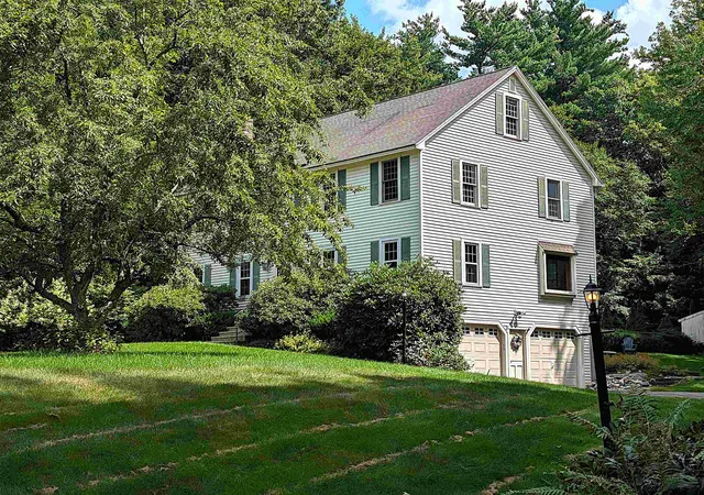 2nd image of 2 Nutfield Dr, Londonderry, NH 03053 | MLS# 5106001