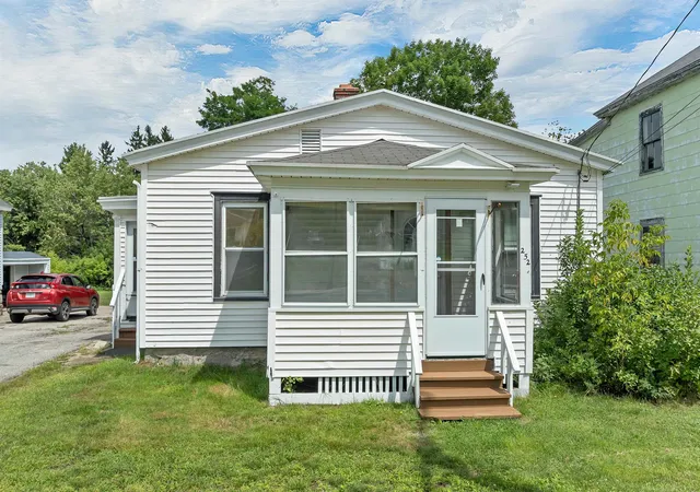 2nd image of 252 Wight St, Berlin, NH 03570 | MLS# 5106003